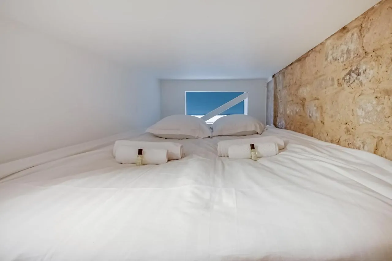 Flat For 4 Located In The Heart Of Paris Paryż